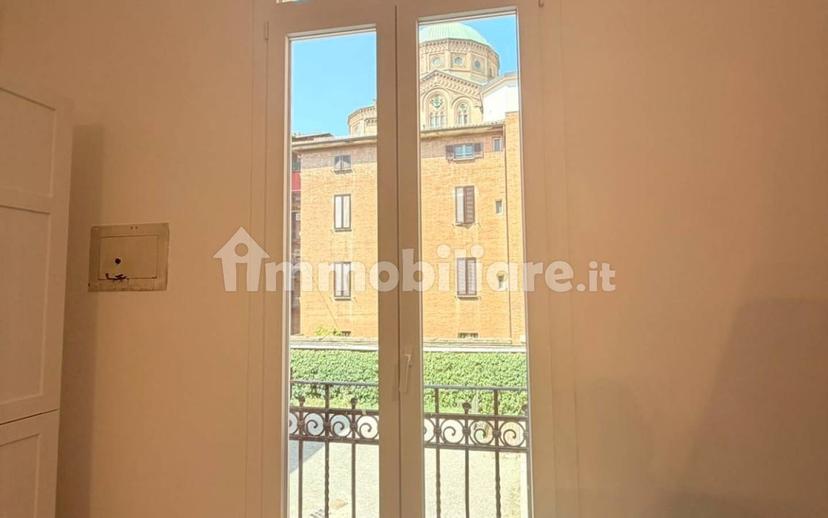 Trilocale ottimo stato, primo piano, Bolognina, Bologna