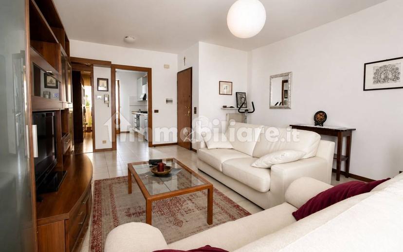 Quadrilocale via Ippolito Nievo 17/A, Passons, Pasian di Prato — foto 3 di 18