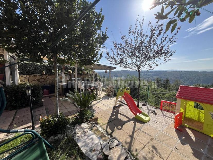 Villa unifamiliare via della Repubblica, Centro, Amelia — foto 10 di 26