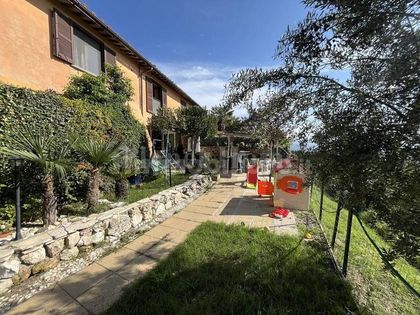 Villa unifamiliare via della Repubblica, Centro, Amelia — foto 25 di 26
