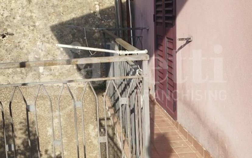 Trilocale via Giovanni XXIII, 6, Amaroni — foto 17 di 38
