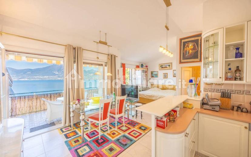 Villa a schiera via per Le Prandine, Centro, Torri del Benaco — foto 10 di 14