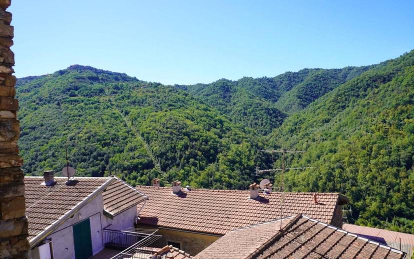 Quadrilocale via Fiume 15, Centro, Apricale — foto 6 di 17