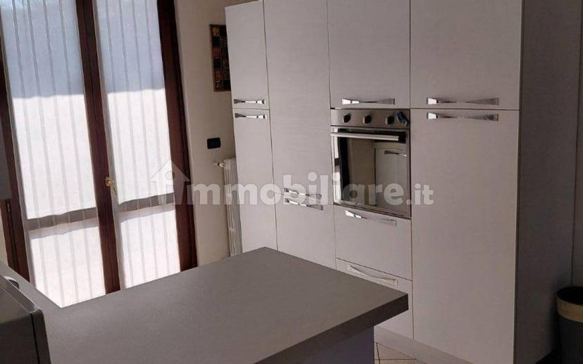 Trilocale via degli Alpini, Montinelle, Manerba del Garda — foto 31 di 35