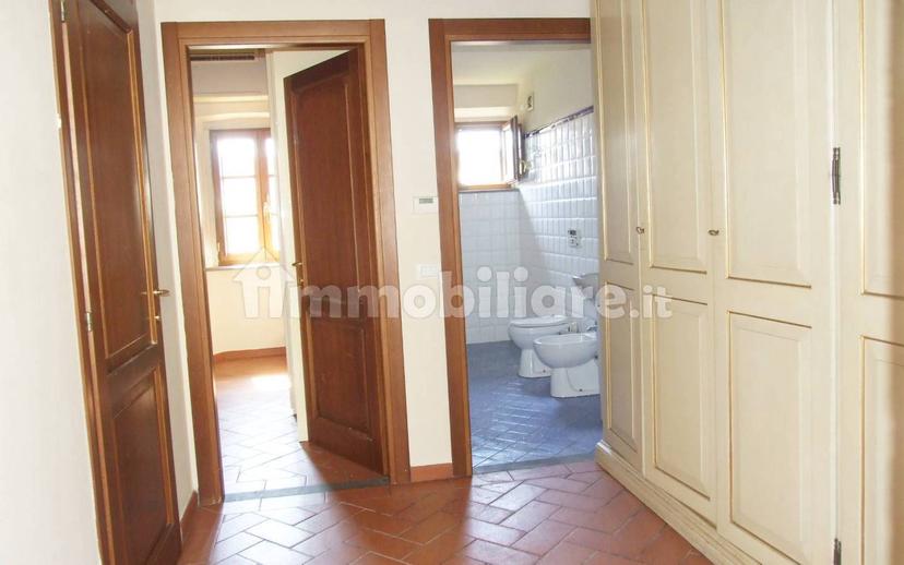 Trilocale ottimo stato, primo piano, Le Badie, Prato