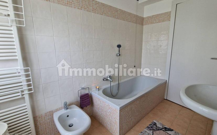 Trilocale via Fontanelle 2, Centro, Inverigo — foto 8 di 30