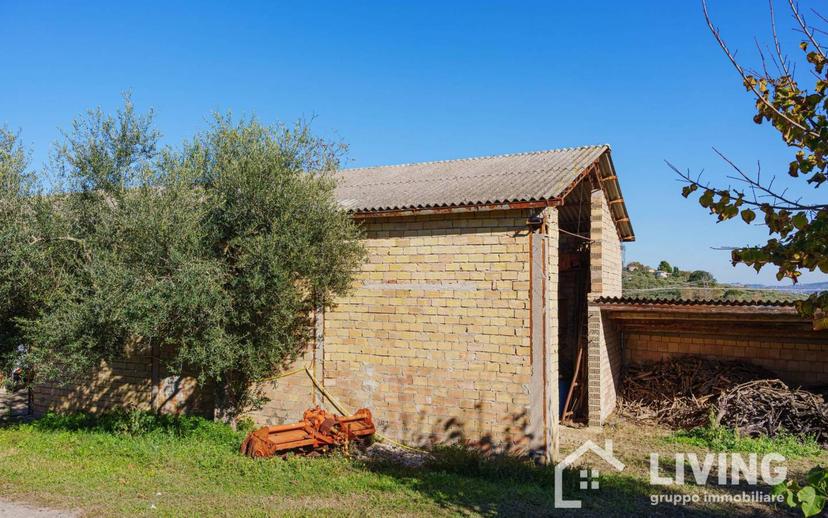 Villa plurifamiliare Contrada Rielli 1, Loreto Aprutino — foto 56 di 89