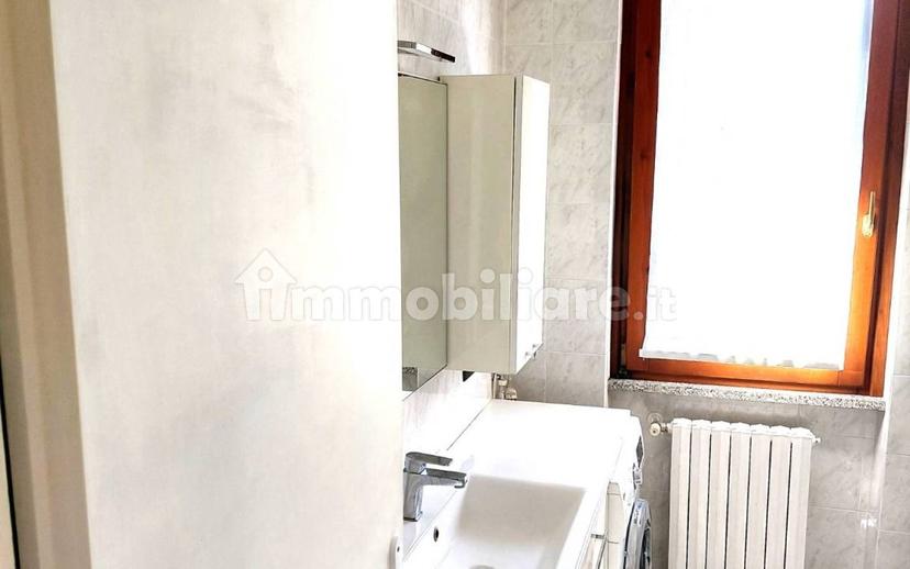Trilocale via degli Alpini, Montinelle, Manerba del Garda — foto 27 di 35