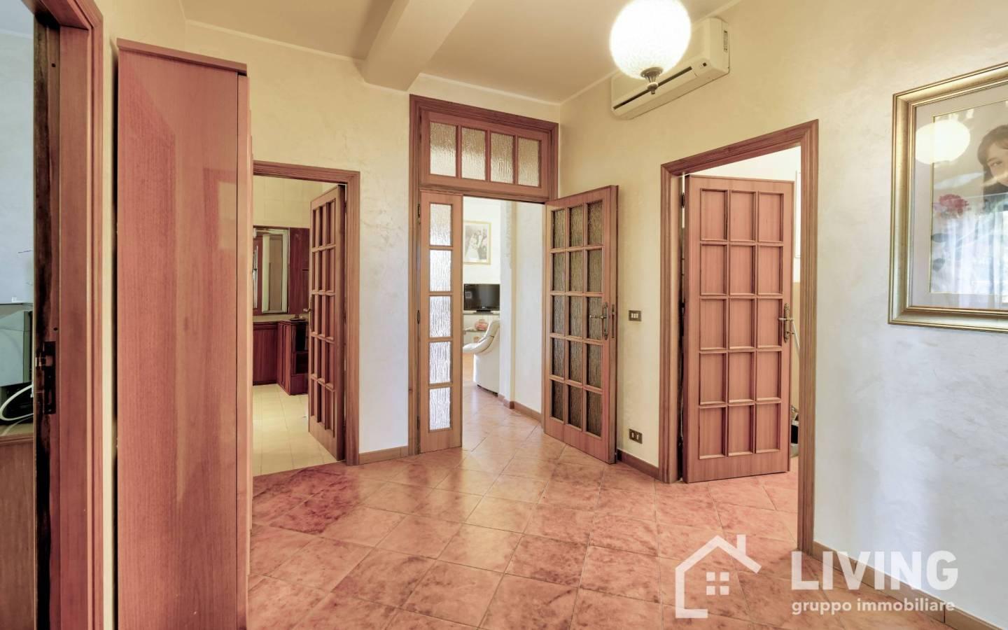 Villa plurifamiliare Contrada Rielli 1, Loreto Aprutino
