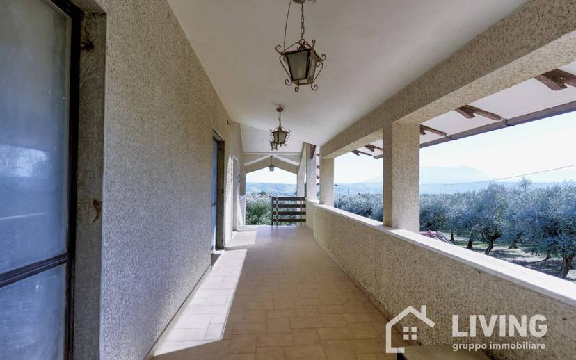 Villa plurifamiliare Contrada Rielli 1, Loreto Aprutino — foto 75 di 89
