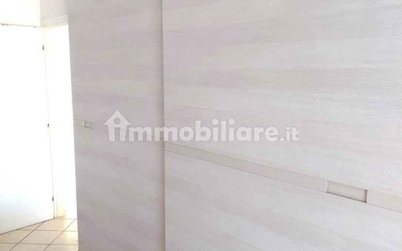 Trilocale via degli Alpini, Montinelle, Manerba del Garda — foto 17 di 35
