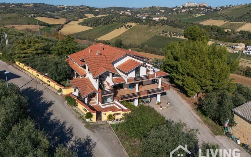 Villa plurifamiliare Contrada Rielli 1, Loreto Aprutino — foto 89 di 89