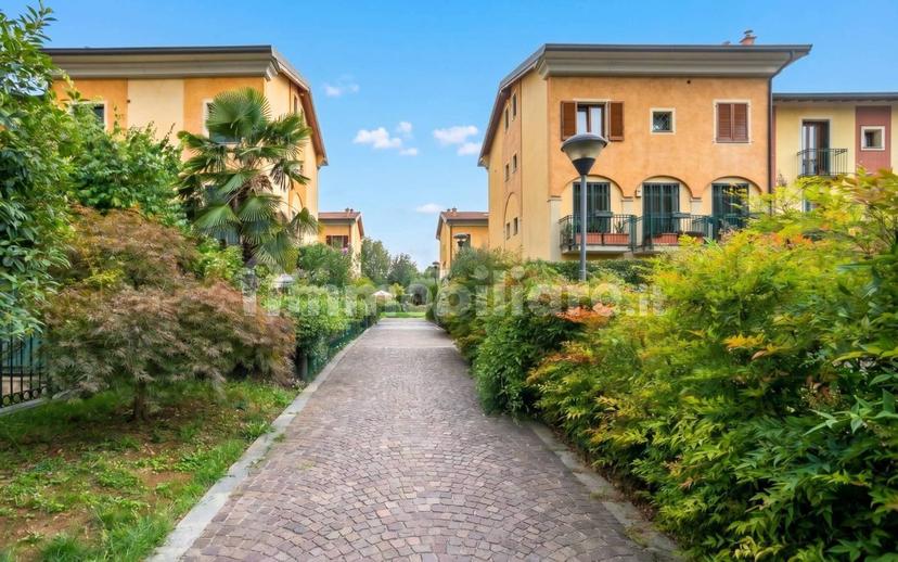 Trilocale via Risorgimento 30, Centro, Treviolo — foto 33 di 39