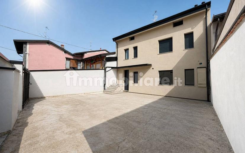 Trilocale via Maglio, Castelcovati — foto 17 di 26