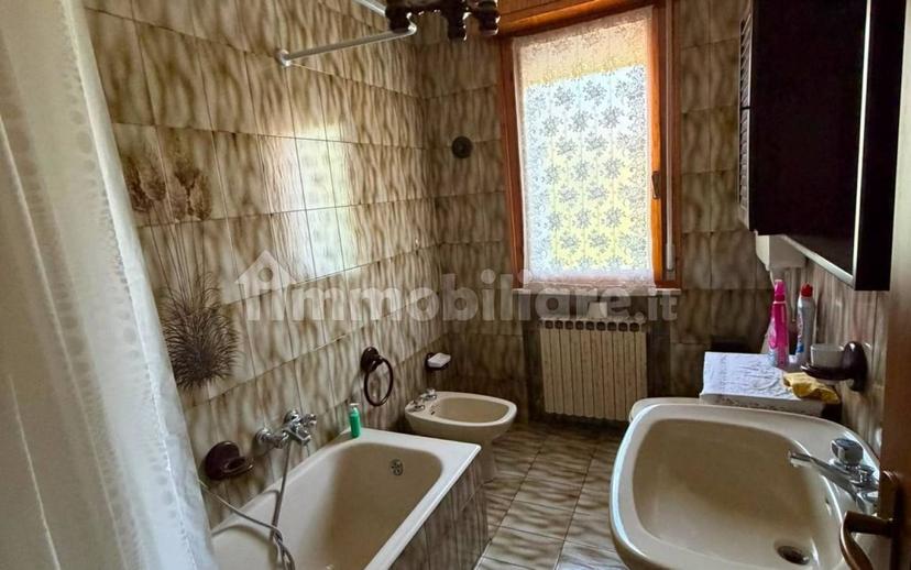 Appartamento ottimo stato, primo piano, Centro, Vignola — foto 12 di 19