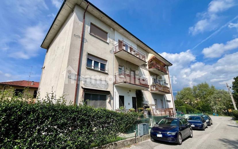 Trilocale via Giacomo Matteotti 5, Centro, Merone — foto 11 di 35