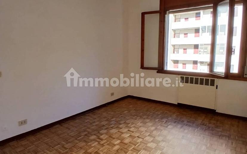 Bilocale ottimo stato, secondo piano, Mirabello, Reggio Emilia — foto 2 di 25