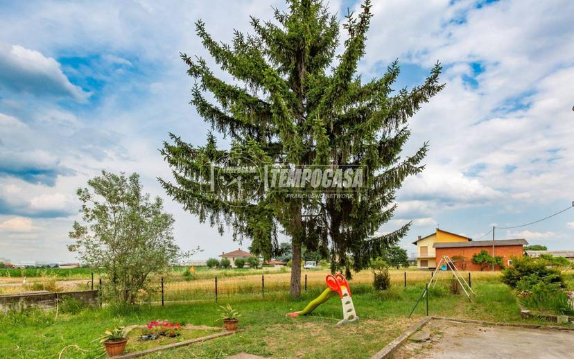 Trilocale via Ceresolia 48, Fossano — foto 14 di 22