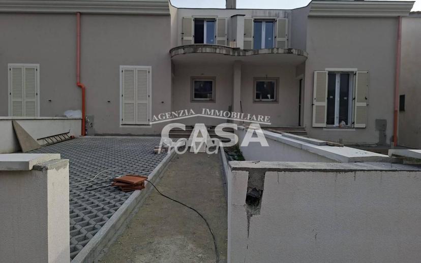 Villa a schiera 5 locali, nuova, Centro, Santa Maria a Monte
