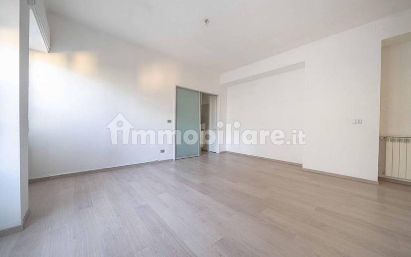 Trilocale via Felice Fossati, 2, Centro, Sondrio — foto 5 di 19