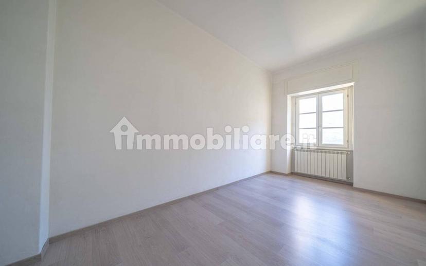 Trilocale via Felice Fossati, 2, Centro, Sondrio — foto 14 di 19