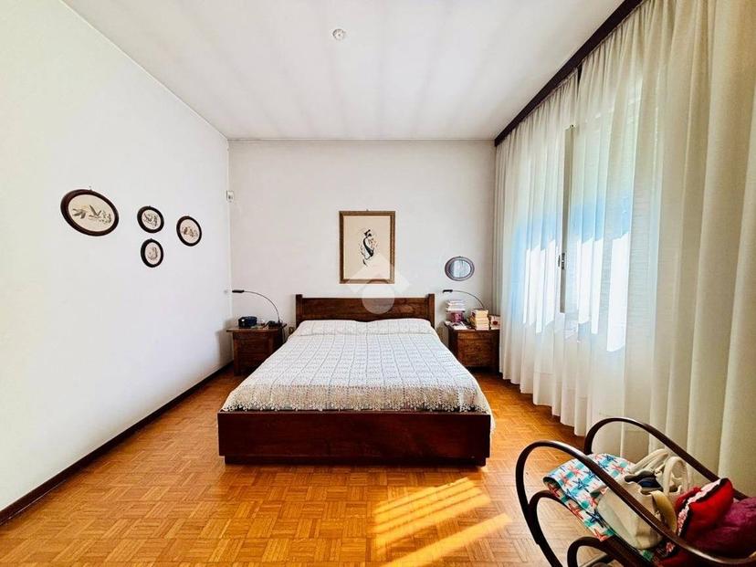Villa bifamiliare via Trieste 25, Centro, Fino Mornasco — foto 3 di 21