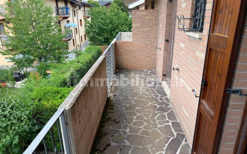 Trilocale via delle Pezzelle 25, Centro, Rocca di Mezzo
