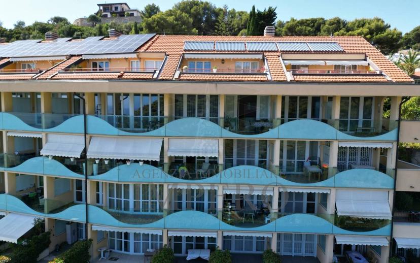Trilocale via Privata Bellavista 153, Centro, Vallecrosia — foto 6 di 28