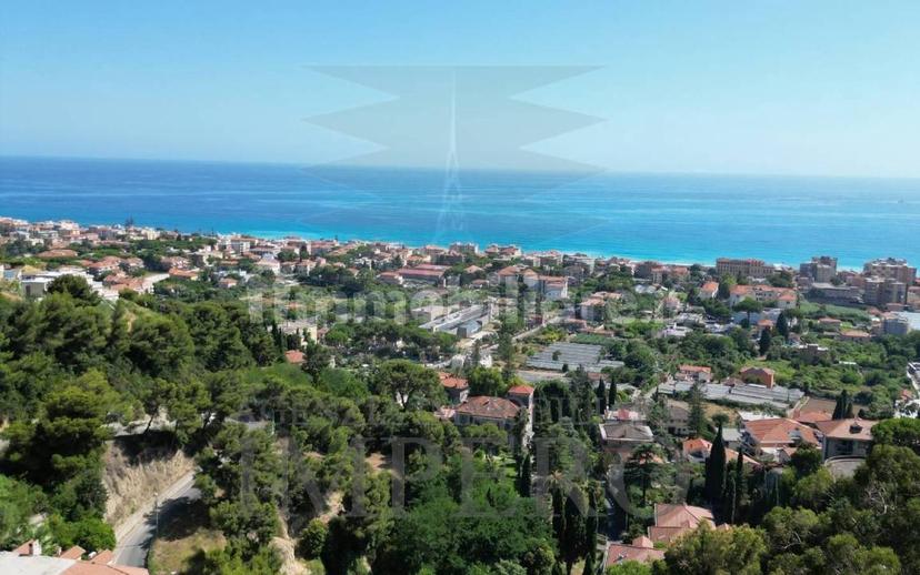 Trilocale via Privata Bellavista 153, Centro, Vallecrosia — foto 2 di 28