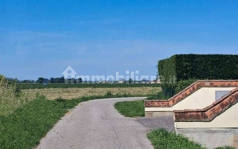 Villa plurifamiliare via Cimitero 6, Fossalta, Copparo
