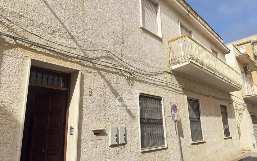 Appartamento buono stato, primo piano, Centro Storico, Marsala — foto 5 di 34