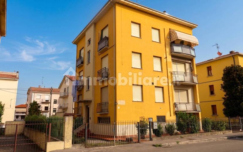Appartamento via Dante Alighieri, Centro, Fidenza — foto 11 di 14