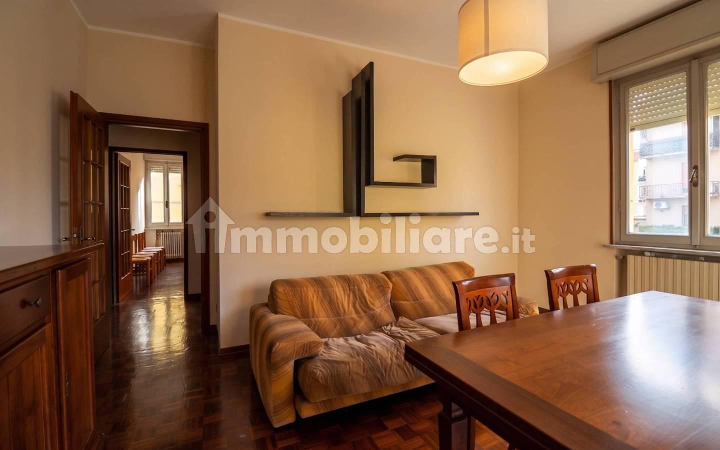 Appartamento via Dante Alighieri, Centro, Fidenza