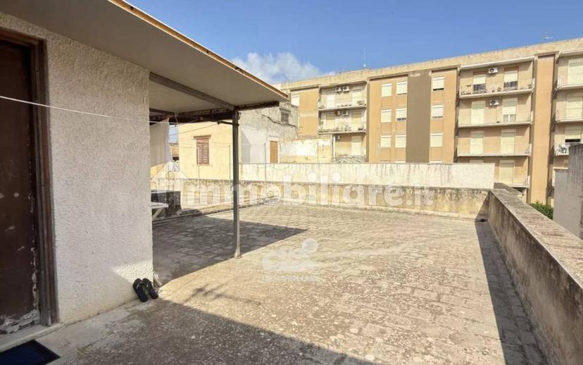 Appartamento buono stato, primo piano, Centro Storico, Marsala — foto 7 di 34