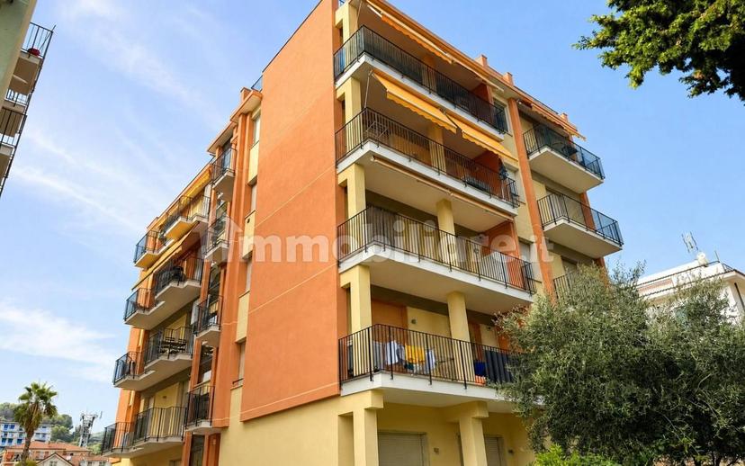 Trilocale via Cristoforo Colombo 10, Centro, San Bartolomeo al Mare — foto 23 di 26