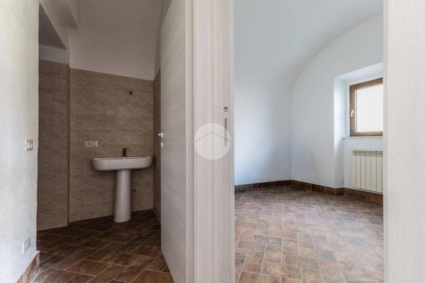 Bilocale via Giuseppe Verdi, Centro, Castel Sant'Elia — foto 5 di 13