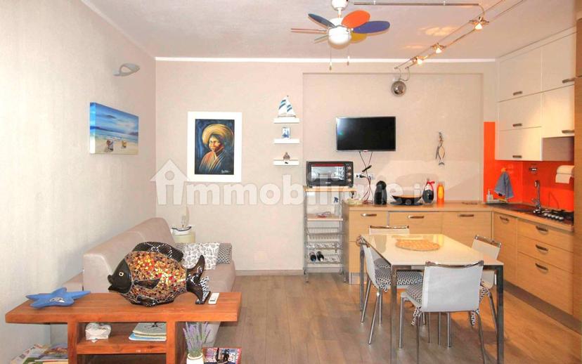 Bilocale ottimo stato, primo piano, Castiglione Paese, Castiglione della Pescaia — foto 7 di 13