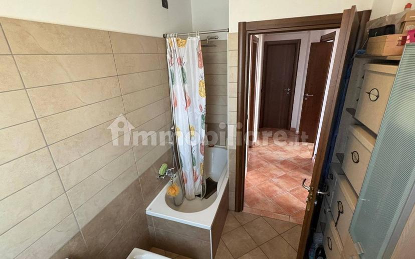 Trilocale via Galliate 34, Romentino — foto 34 di 41