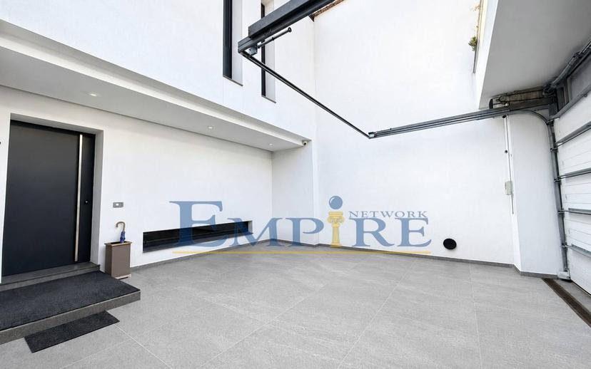 Villa unifamiliare via Mancone 34, Aversa — foto 3 di 36