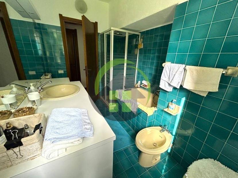 Trilocale ottimo stato, primo piano, Centro, Gandino — foto 11 di 25