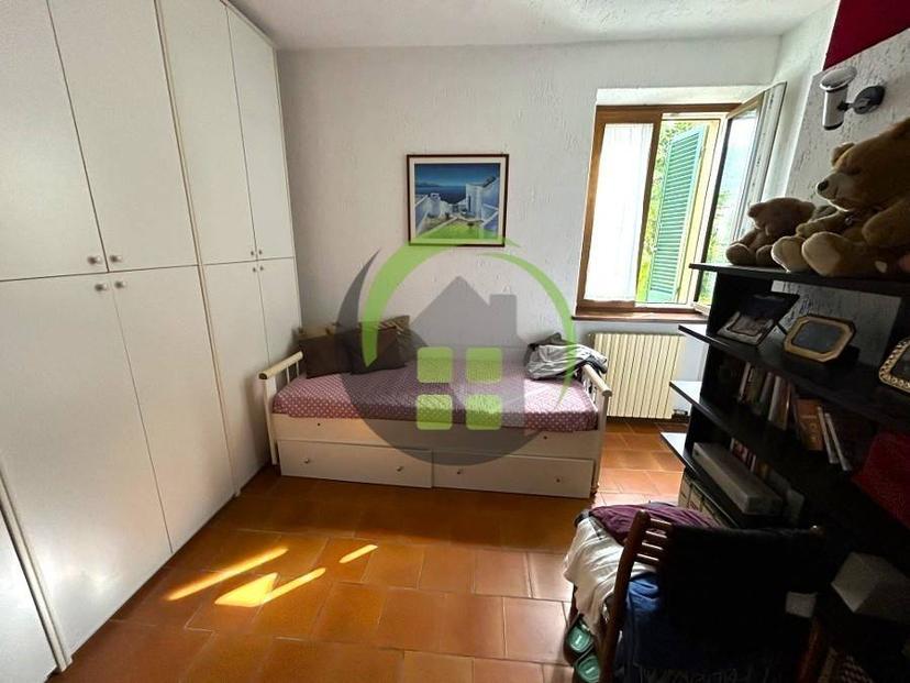 Trilocale ottimo stato, primo piano, Centro, Gandino — foto 7 di 25