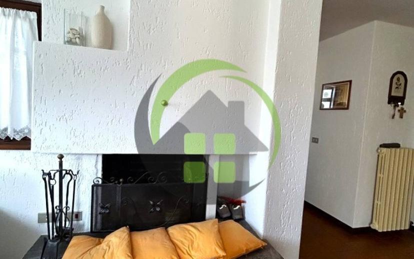 Trilocale ottimo stato, primo piano, Centro, Gandino — foto 17 di 25
