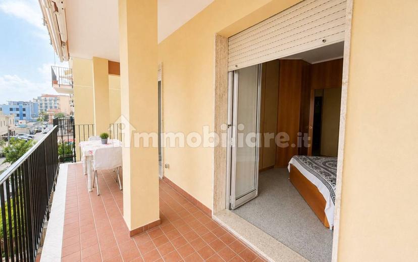 Trilocale via Cristoforo Colombo 10, Centro, San Bartolomeo al Mare — foto 6 di 26