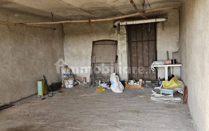 Cascina, da ristrutturare, 360 m², Centro, Oleggio — foto 5 di 13