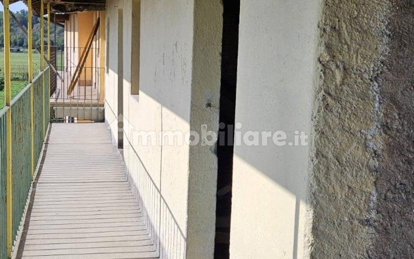 Cascina, da ristrutturare, 360 m², Centro, Oleggio — foto 6 di 13
