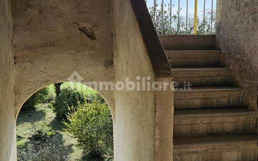 Cascina, da ristrutturare, 360 m², Centro, Oleggio — foto 3 di 13