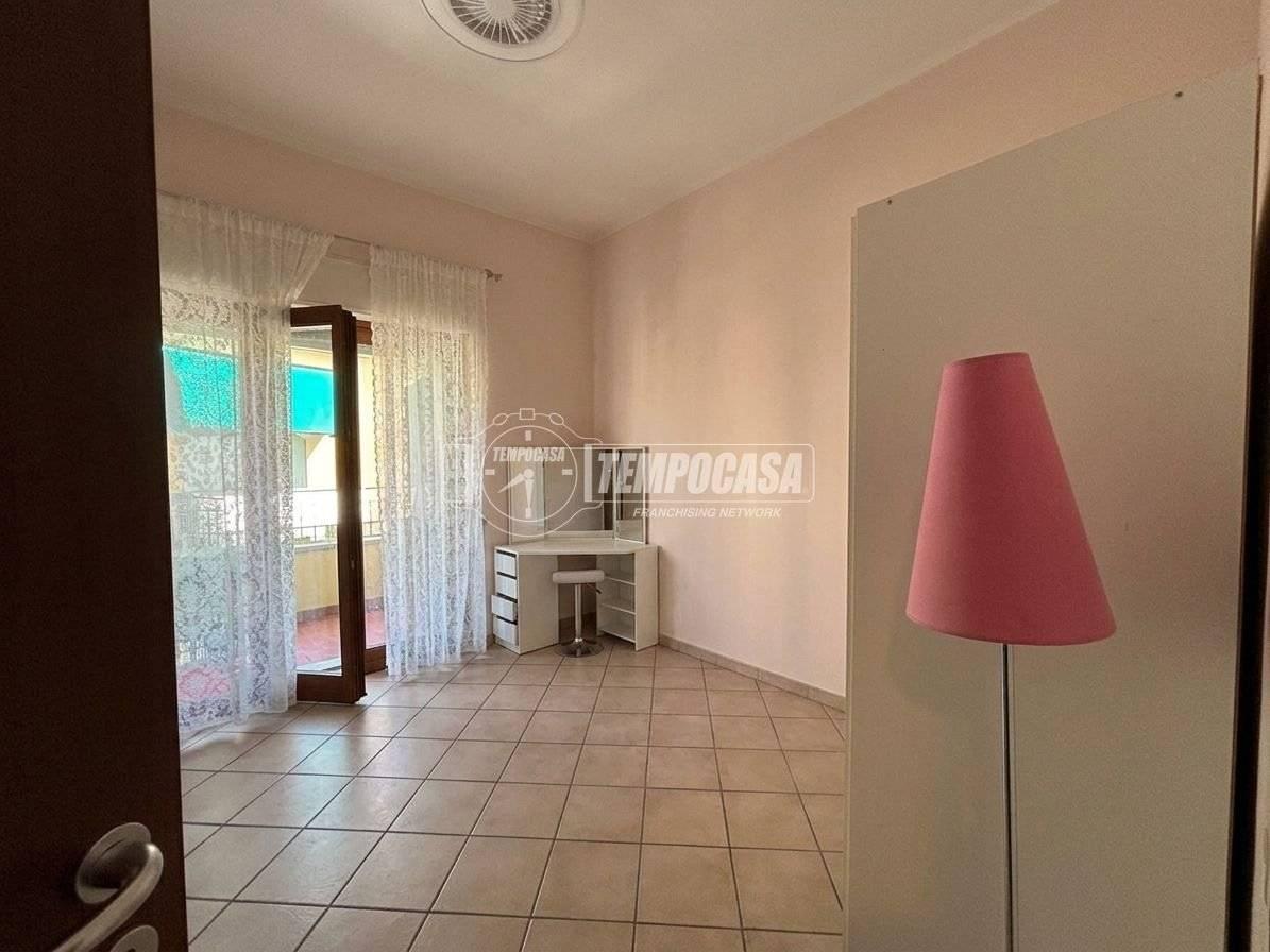 Trilocale via Tommaso Perassi, Intra Centro Storico, Verbania
