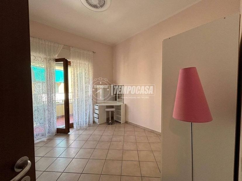 Trilocale via Tommaso Perassi, Intra Centro Storico, Verbania