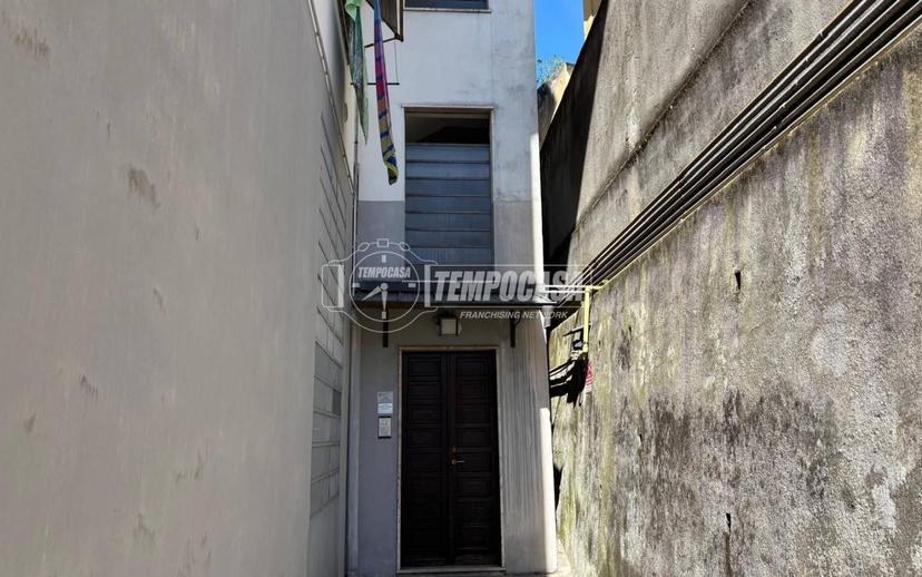 Trilocale via Tommaso Perassi, Intra Centro Storico, Verbania — foto 13 di 28
