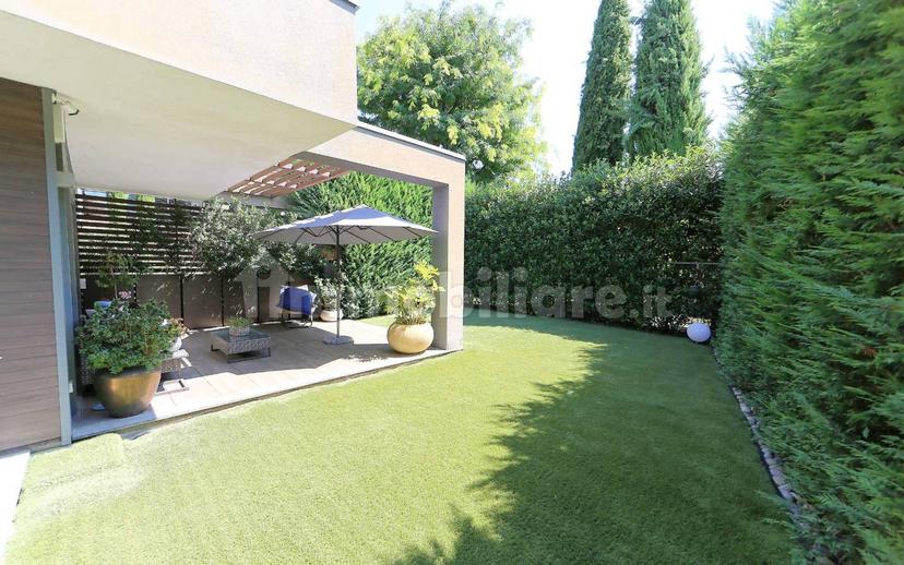Quadrilocale via Privata Vincenzo Monti 4, Centro, Carate Brianza — foto 10 di 30